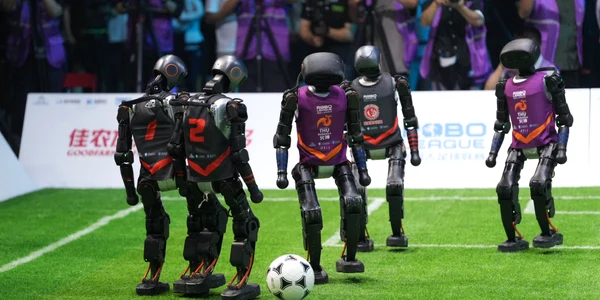 fotbal roboti foto x 1 jpeg