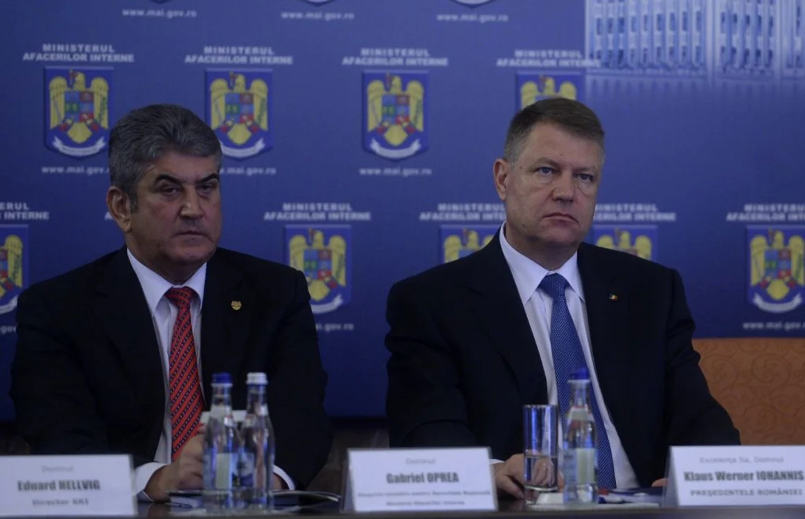 Gabriel Oprea cooperează cu şeful statului