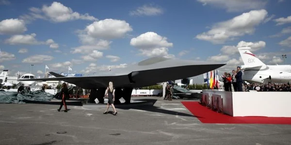 Macheta avionului New Generation Fighter FOTO EPA-EFE