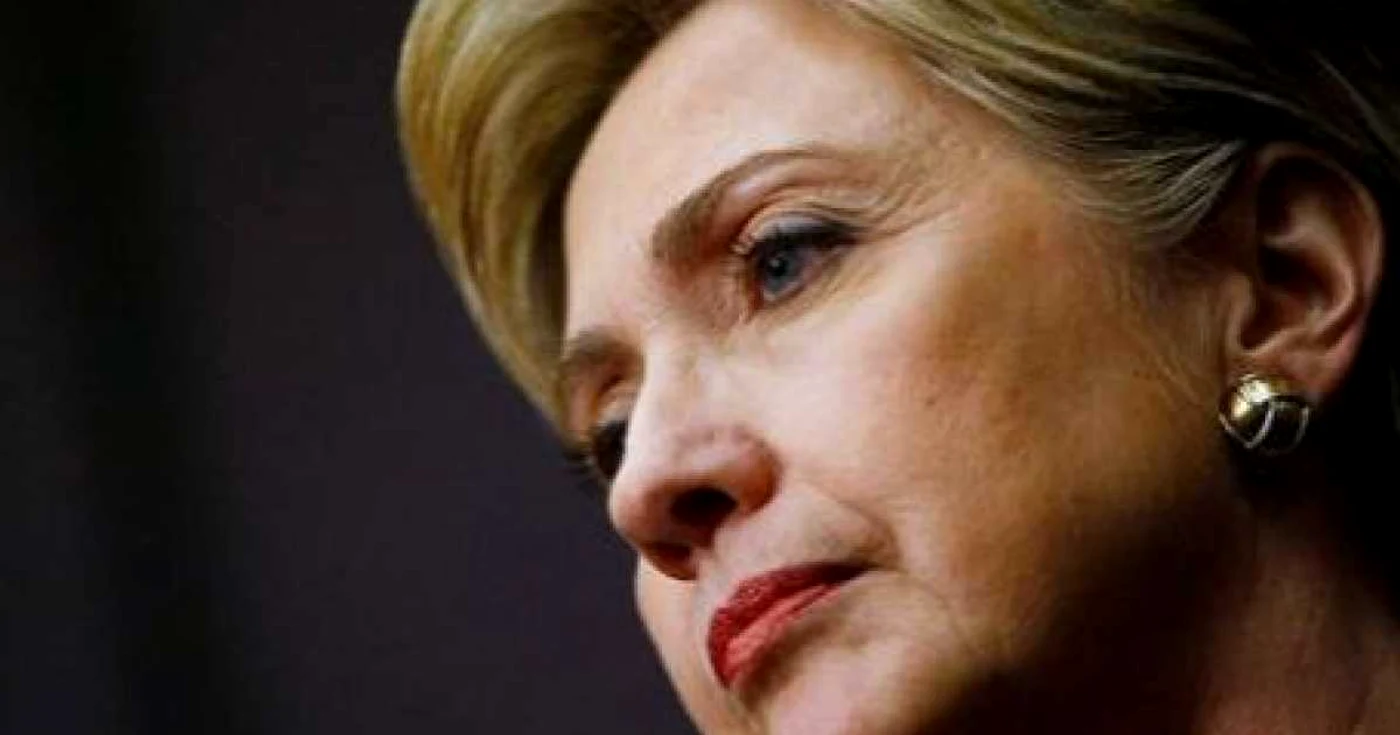 Hillary Clinton şi-a amânat toate întâlnirile