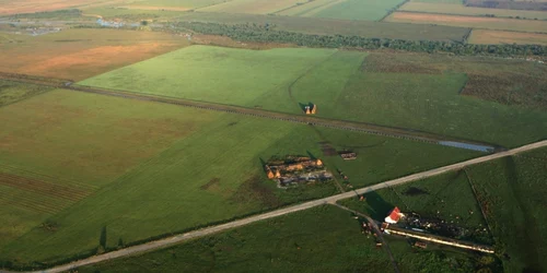 Aeroportul se va întinde pe 209 hectare. Foto: Stelian Grăjdan