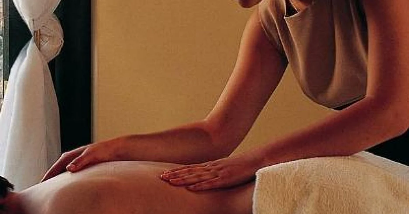Torino: masaje "hard" într-un salon de înfrumuseţare