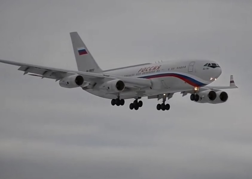 Rusia trimite un avion în București pentru a prelua diplomați ai Moscovei „refuzați” de MAE