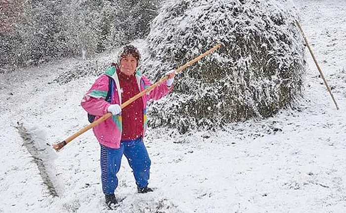 
    În judeţul Bacău a nins  