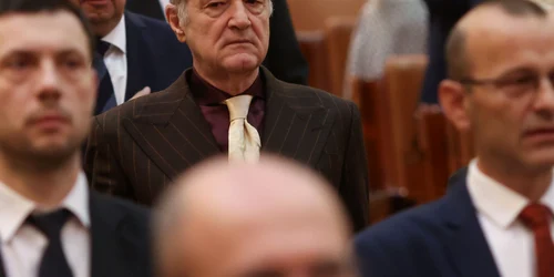 Prima ședință a Camerei Deputaților în noua componență după alegerile parlamentare, la Palatul Parlamentului din București. FOTO Inquam Photos / George Călin
