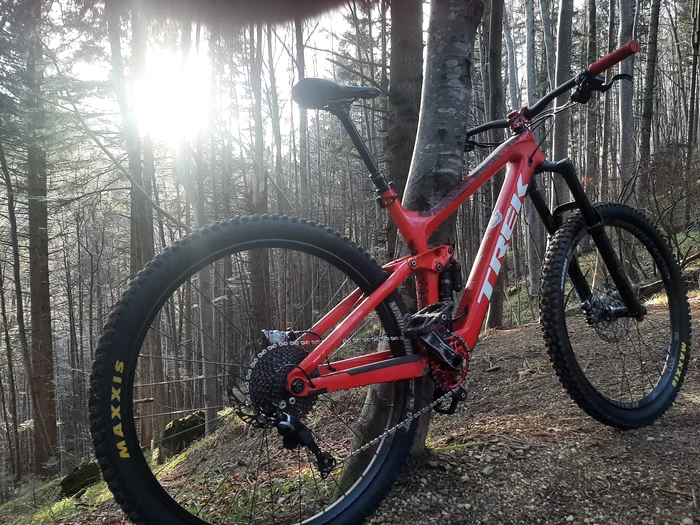 Bicicleta furată din Poiana Brașov FOTO Facebook Maximilian Radu Munteanu
