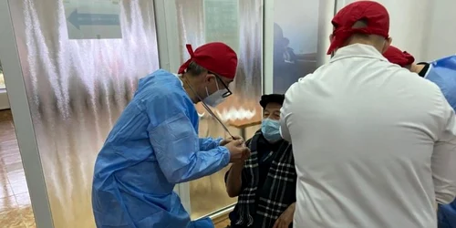 vaccinarehd vaccin impotriva covid 19 administrat la orastioara foto dsp hunedoara