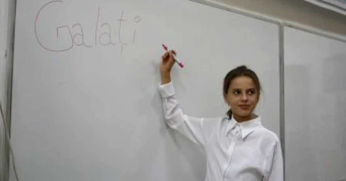 Galaţi: Alina crede că poate fi un bun profesor