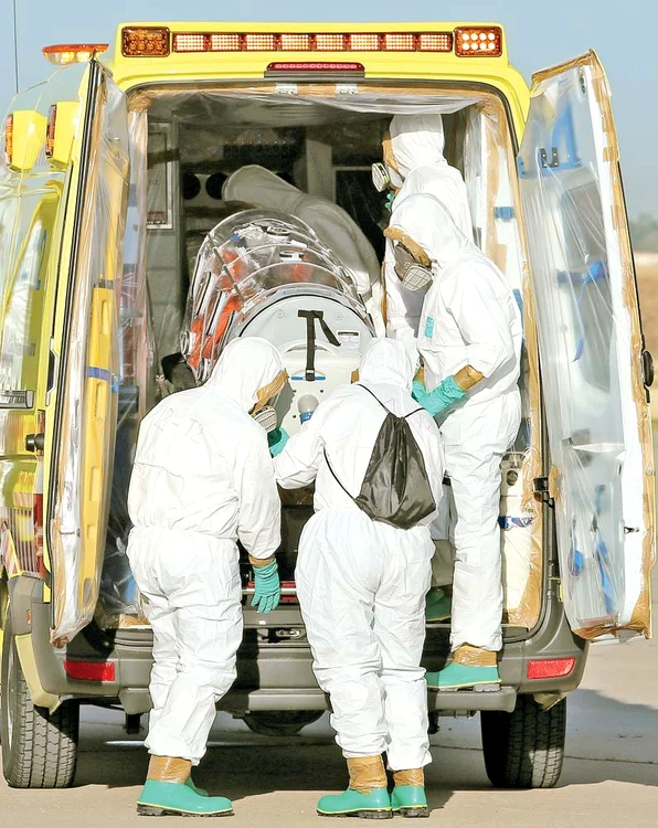Circa 3.800 de oameni au murit de Ebola, în AfricaFoto: AP