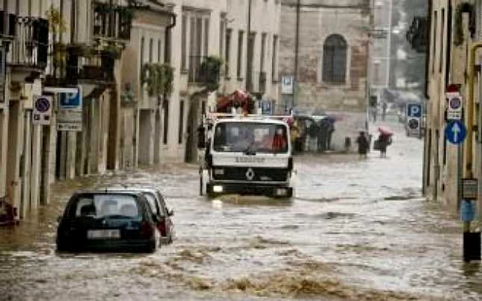 Italia sub ape