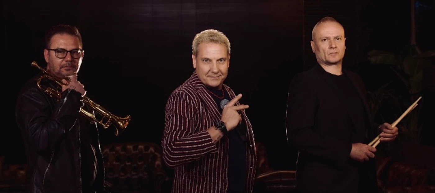 Giorgio Ciabattoni cântă alături de colegii săi Dan Nicolau  și Dan Incrosnatu  foto: Ivona Nenu