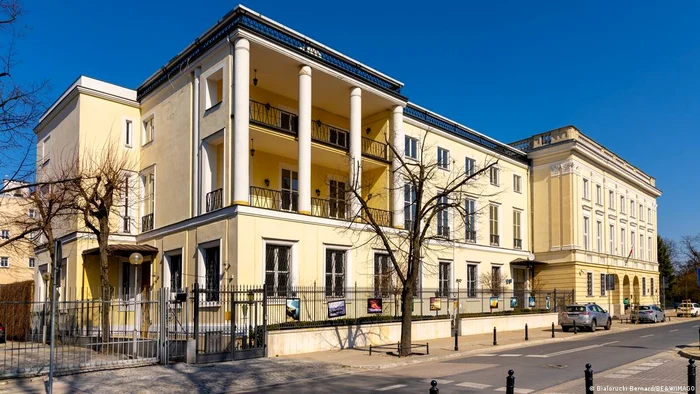 Ambasada Ungariei la Varșovia