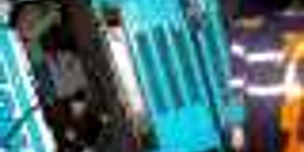 Cabina s-a desprins de axul central al tirului şi s-a răsturnat pe carosabil