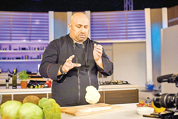 Chef Cătălin Scărlătescu recomandă o rețetă simplă de mucenici muntenești