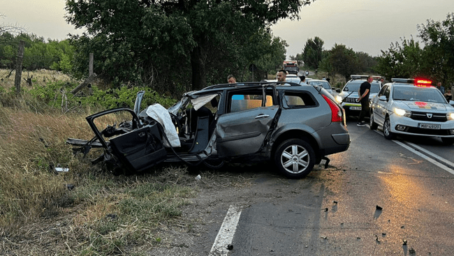 Accident înfiorător pe DN4, soldat cu moartea unei familii. Ce gest a provocat nenorocirea