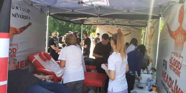 Caravana Blood Network se află la Braşov FOTO Ioan Buciumar