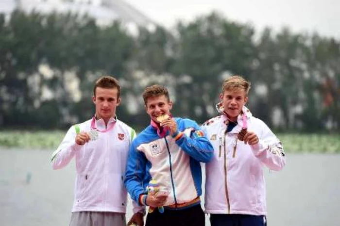 Canotorul Serghei Tarnovschi i-a surclasat pe performerii din Lituania şi Cehia la proba de caiac-canoe sprint, din cadrul Jocurilor Olimpice de la Nanjing Sursa: MTS.gov.md