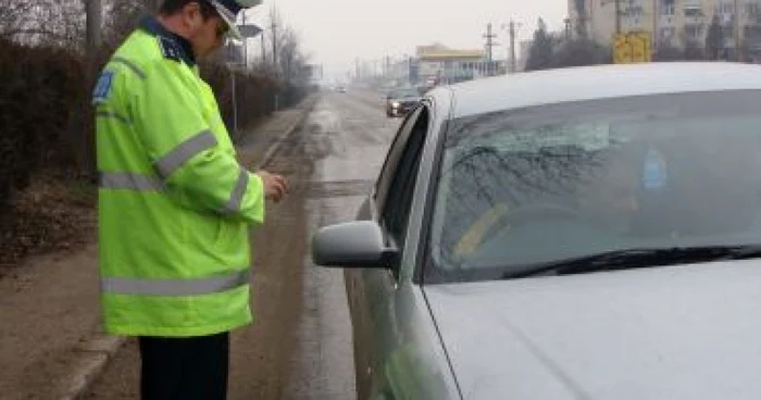 Poliţiştii l-au identificat pe bărbat în trafic