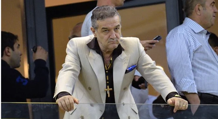 Gigi Becali, pe gânduri înainte de întâlnirea cu oltenii . Fost Agerpres