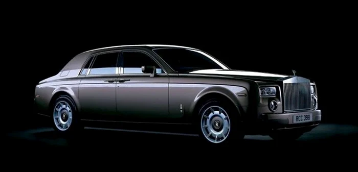 David Beckham conduce un Rolls-Royce. FOTO: Rolls-Royce