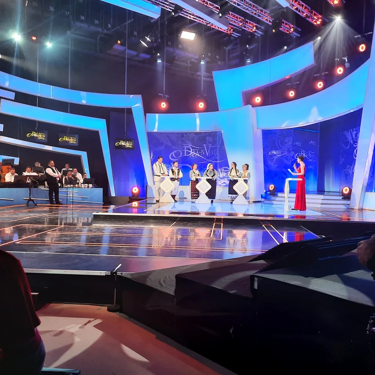 Formatul emisiunii s-a modificat  faţă de ediţiile precedente
