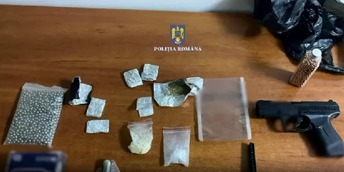 substante psihoactive într o masina Bucuresti png