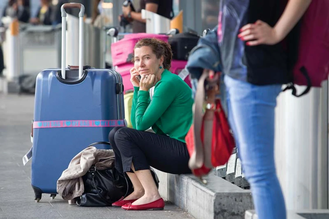 Mariana a stat 4 ore  pe aeroportul Fiumicino.  Avioanele au rămas blocate  la sol din cauza fumului gros