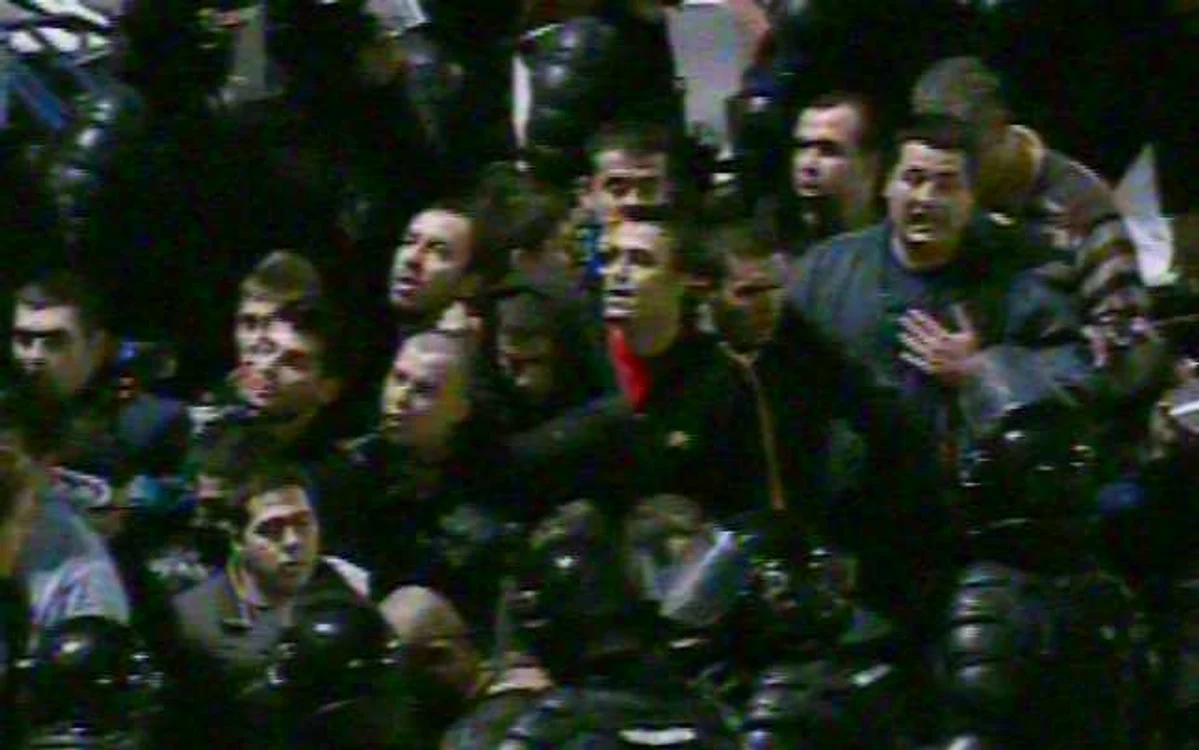 Meciul Rapid Steaua a fost oprit din cauza incidentelor din tribune Foto: capură Pro TV