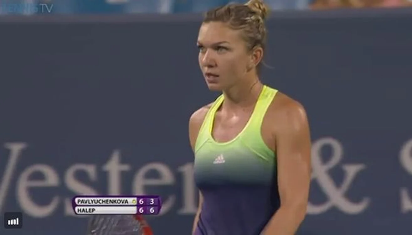 Simona Halep a câştigat primul set după tiebreak