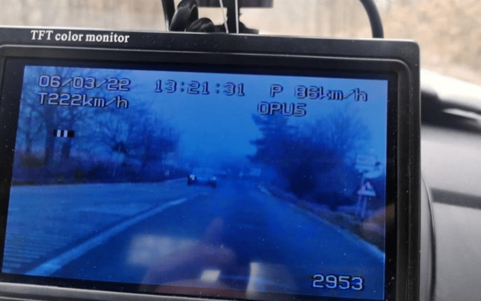 Cetățean străin, prins de radar cu 203 km/h pe A1, în zona municipiului Sebeș