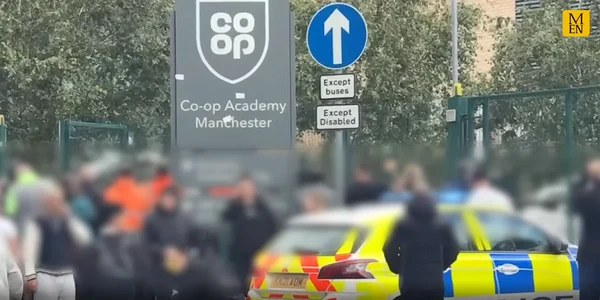 atac la o scoala din UK captura youtube Manchester Evening News png