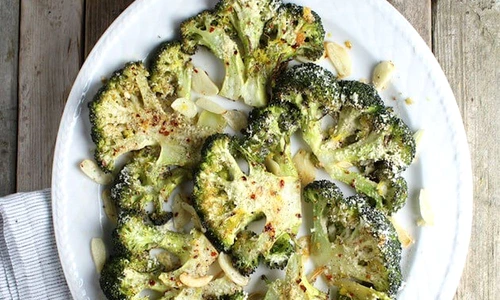 broccoli cu parmezan la cuptor jpeg