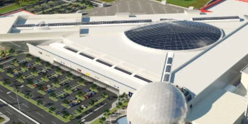 Mallurile, între datorii şi amânări