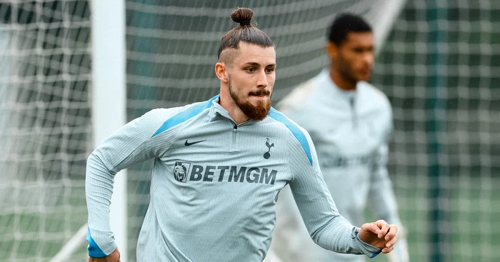 Radu Drăgușin, tot rezervă la Tottenham. Foto Facebook