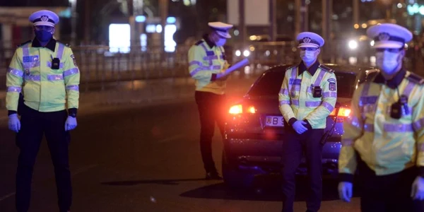 bucuresti- control carantina - politisti. foto mediafax