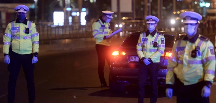 Sindicatul DECUS ameninţă că poliţiştii nu vor mai face verificări şi nu vor mai veni de acasă pentru razii şi acţiuni de prevenire a infectărilor cu SARS-CoV-2 FOTO: Mediafax