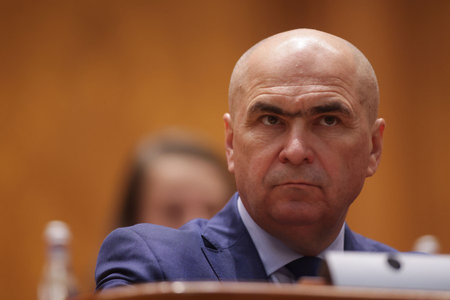 Premier Bolojan poziva ANAF, naj se osredotoči na davčne utaje, ne na domačo marmelado