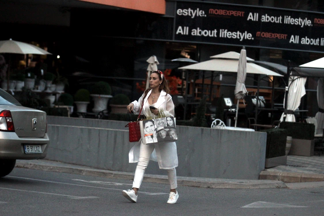 Iulia Vântur va fi gazda Festivalului "Cerbul de Aur"