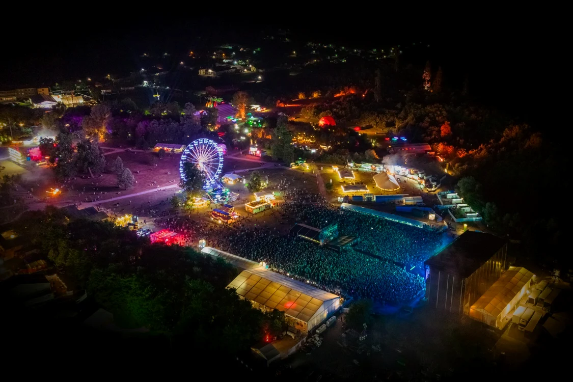 EC este un mare parc de distracții pentru oameni mari. FOTO: Marius Vasile