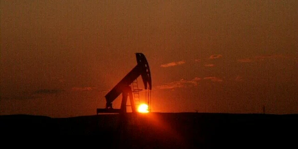 Ţiteiul de tip Brent, tranzactionat pe bursa londoneza, se vinde acum cu aproximativ 120 de dolari pe baril