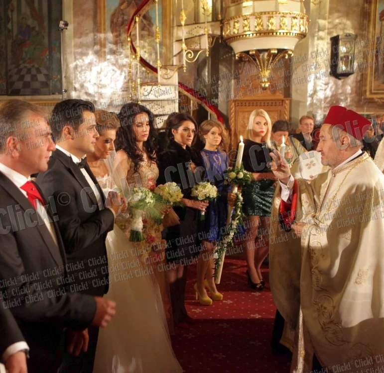 Cove şi Florentina s-au căsătorit la o biserică din Capitală (Foto: Roberto Sălceanu)