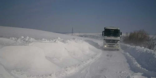 În unele zone zăpada a trecut de un metru