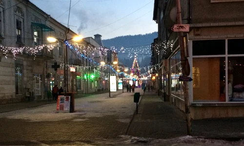 Laura Cosoi la Vatra Dornei, într un popas pe drumul Iaşi   Târgu Mureş (Foto: arhiva personală) jpeg