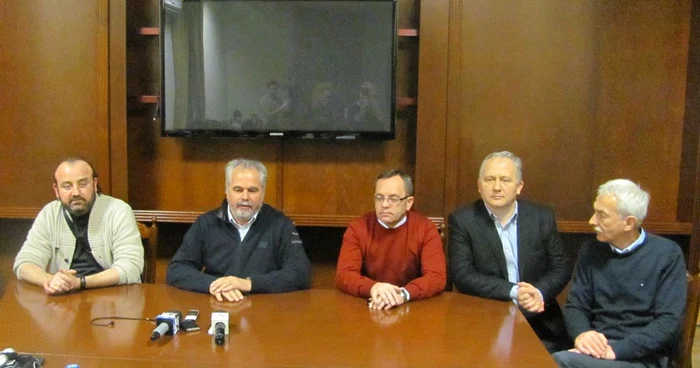 Candidaţii din partea ARD din Timişoara în aşteptarea exit-pollurilor