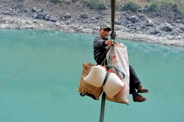 Tiroliana este cea mai rapida cale de acces pentru chinezii din Yunnan  FOTO  Xinua