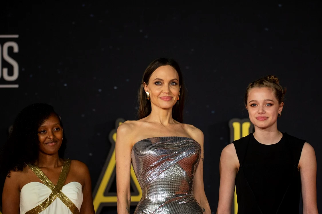 Angelina și Shiloh Jolie Pitt (2) jpg