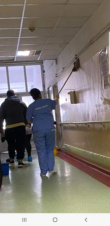 Spitalul Bagdasar Arseni şi firma care asigură curăţenia, amendate cu 63.000 de leifoto: captura Facebook Emanuel Ungureanu