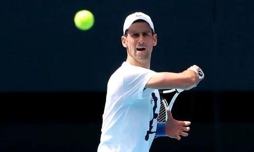 novak djokovic australian open antrenament jpg