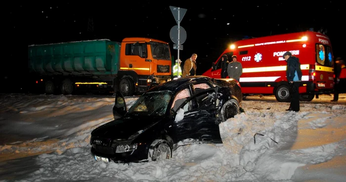 Circulaţia a fost îngreunată la ieşirea din Braşov. Foto: Bogdan Crăciun