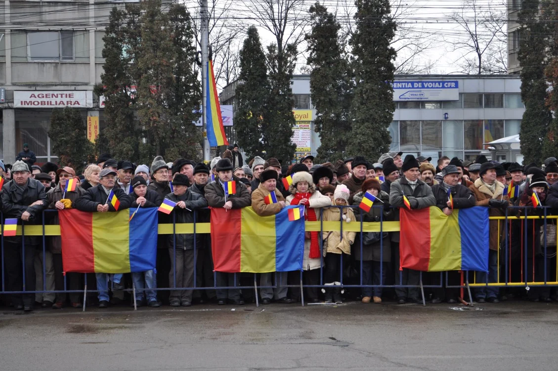 
    200 de jandarmi şi poliţişti au fost mobilizaţi pentru Ziua Uniriifoto: cronicadeiasi.ro  